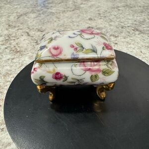 Lefton Footed Trinket Box, Floral Design, 1.5”x2” vintage B141 japan